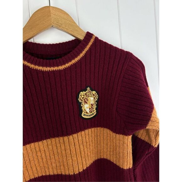 NWT Harry Potter Replica Costume Lambswool Gryffindor Sweater Scotland XS - Picture 5 of 12
